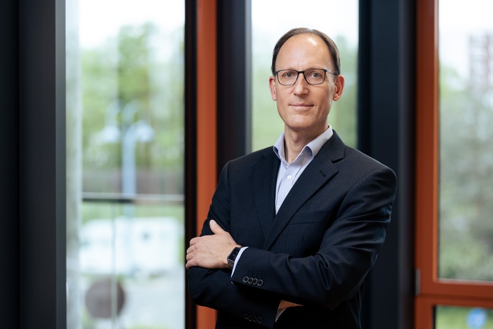 20 Jahre LTA: Persönlicher Reiseschutz statt Callcenter / Der Mannheimer Spezialversicherer feiert Jubiläum und setzt auf Kundennähe und Servicequalität